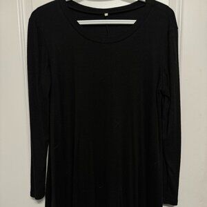 Black and white tunic with lacey trim